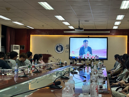 “龙行高校”2024年中国葡萄酒校园公开课在天津精东影业开讲(图2)